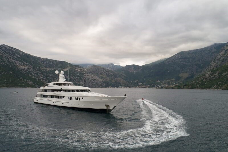 Feadship 65M