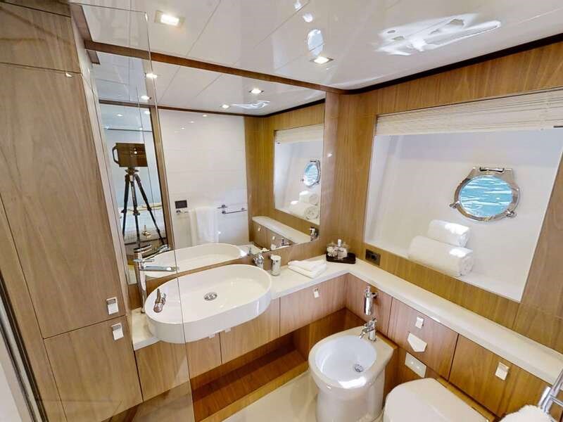 Ferretti 960 Fly