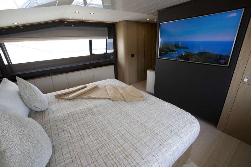 Ferretti 960 Fly