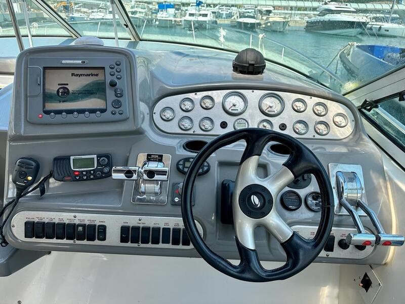 Cruiser Yacht 34 Express