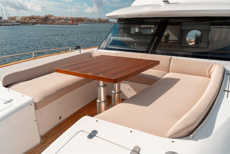 Azimut Magellano 66 EVO