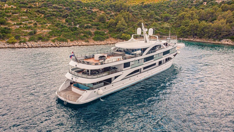 Mini cruiser Premier