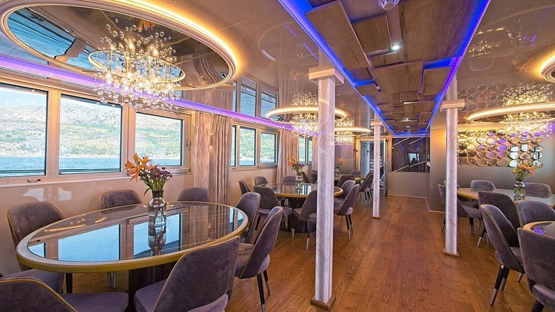 Mini cruiser Premier