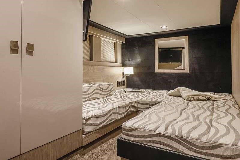 Cranchi T43 ECO Trawler