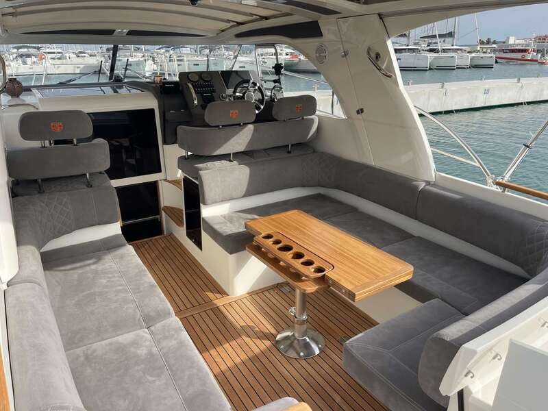 Marex Sun Cruiser 310