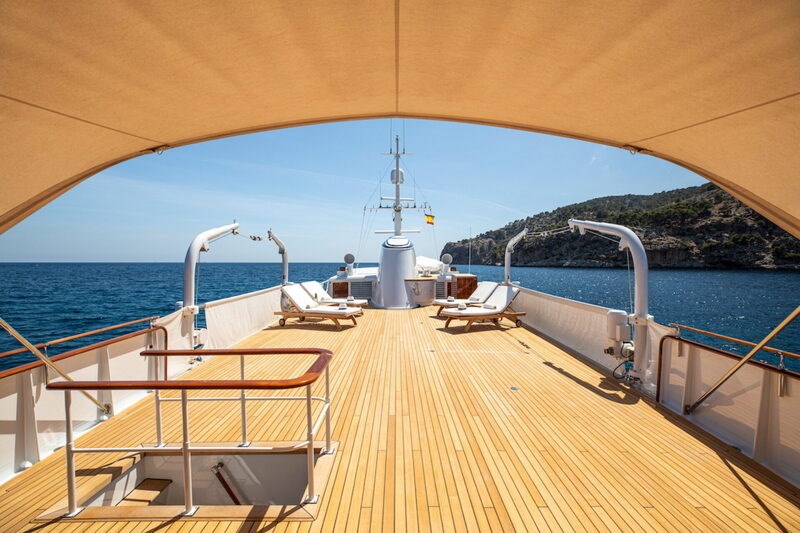 Feadship 32M