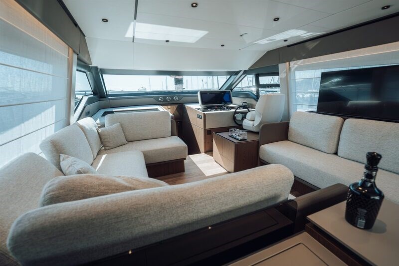 Ferretti 580