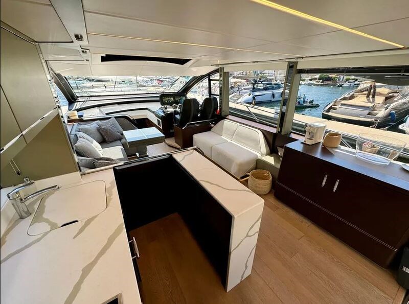 Sunseeker 65 Sport