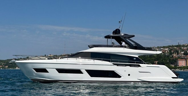 Ferretti 670