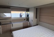 Ferretti 670