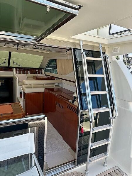 Ferretti 43
