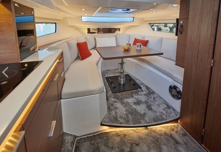 Jeanneau Cap Camarat 10.5 WA