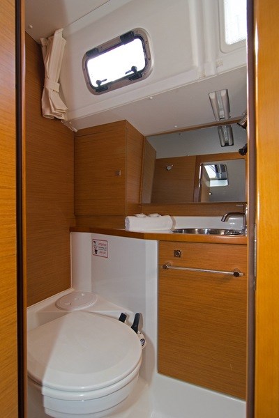 Jeanneau Sun Odyssey 410