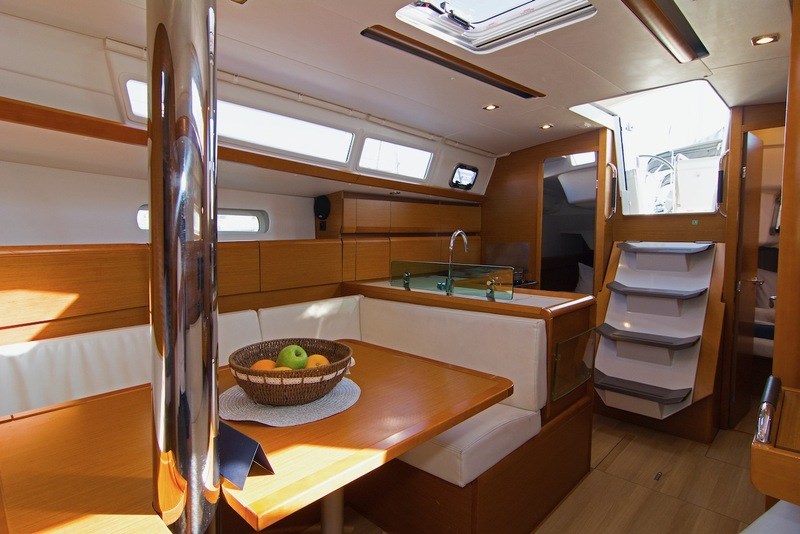 Jeanneau Sun Odyssey 410