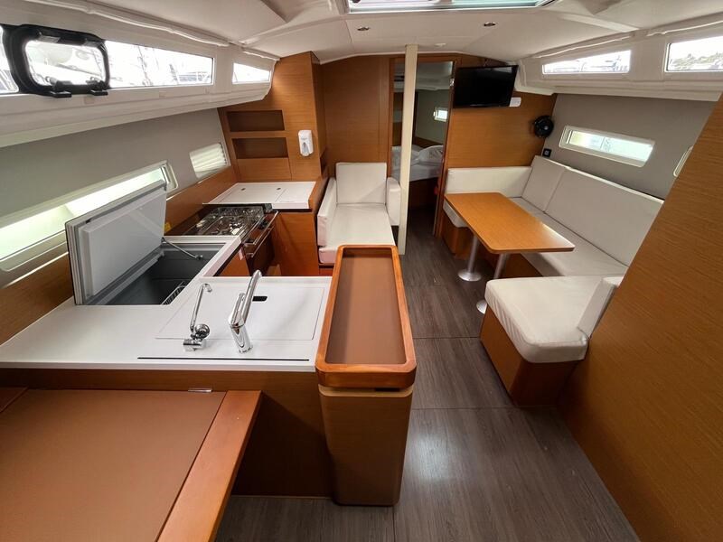Jeanneau Sun Odyssey 410