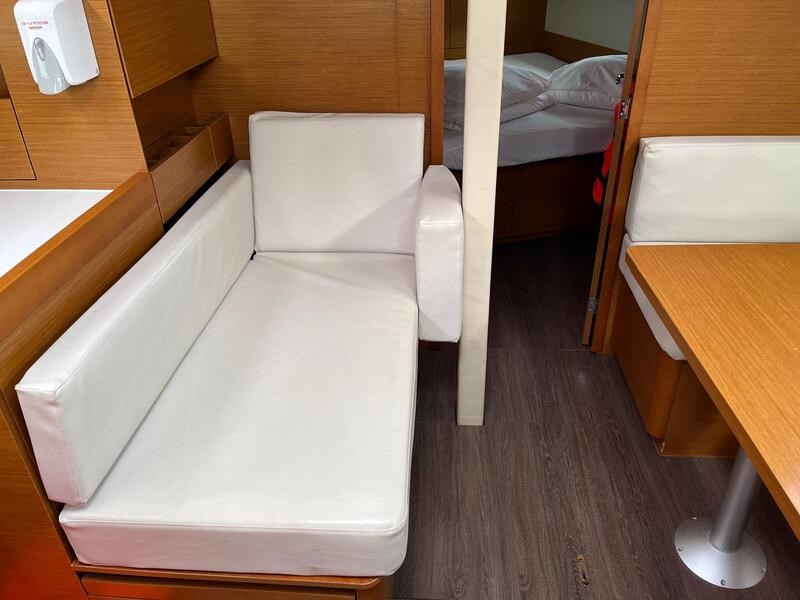 Jeanneau Sun Odyssey 410