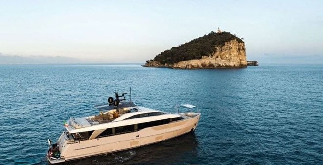 megayachts San Lorenzo 27M