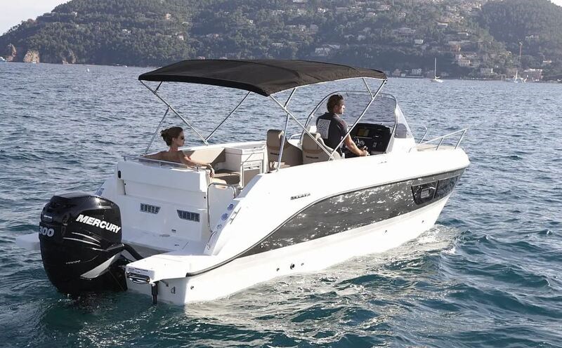 Quicksilver 805 Sundeck