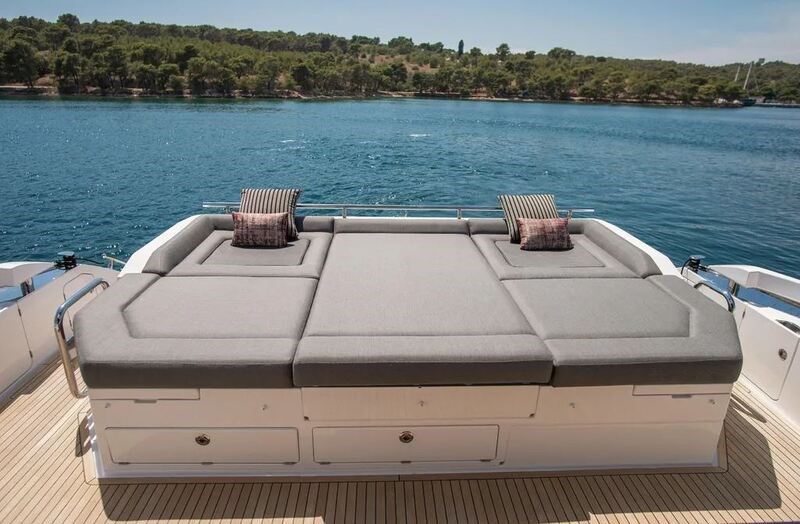 Azimut S7