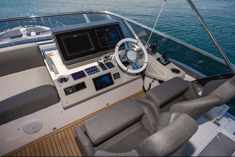 Azimut S7