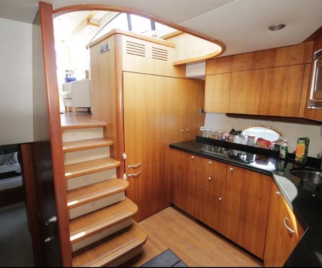 Sunseeker Predator 72