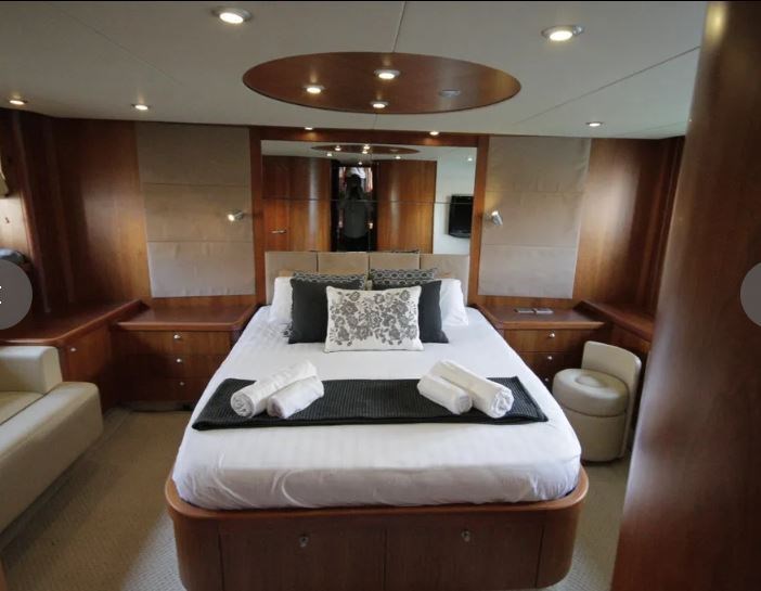 Sunseeker Predator 72