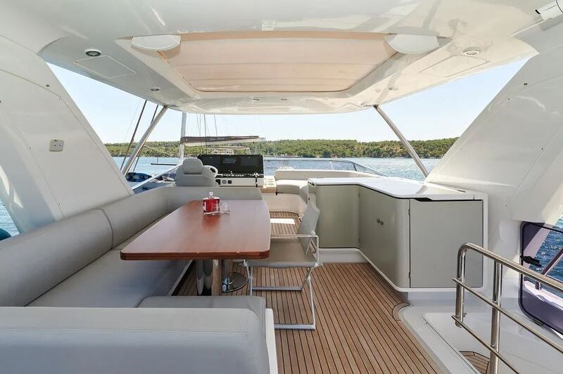 Azimut 60 Fly