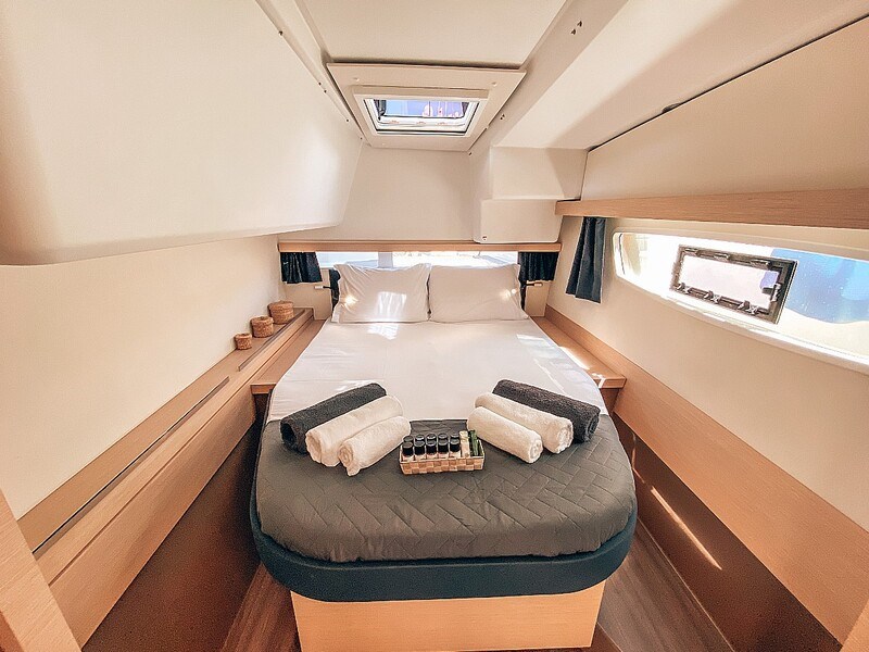 Fountaine Pajot Lucia 40 owner