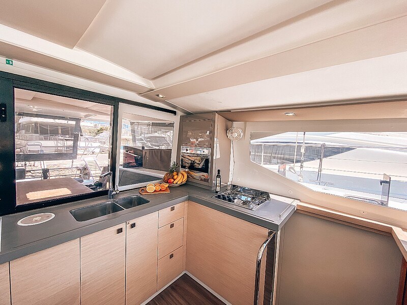 Fountaine Pajot Lucia 40 owner
