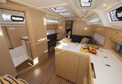 Bavaria Cruiser 37 Style