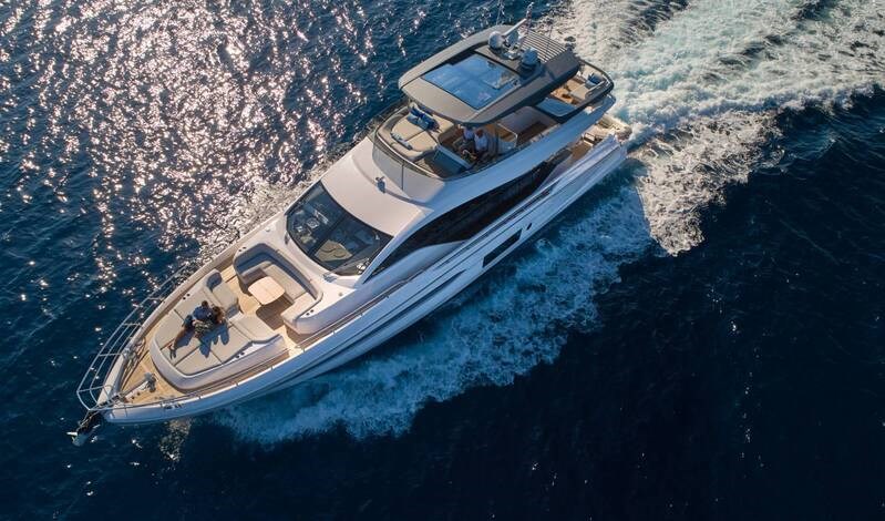 Azimut 78 Fly
