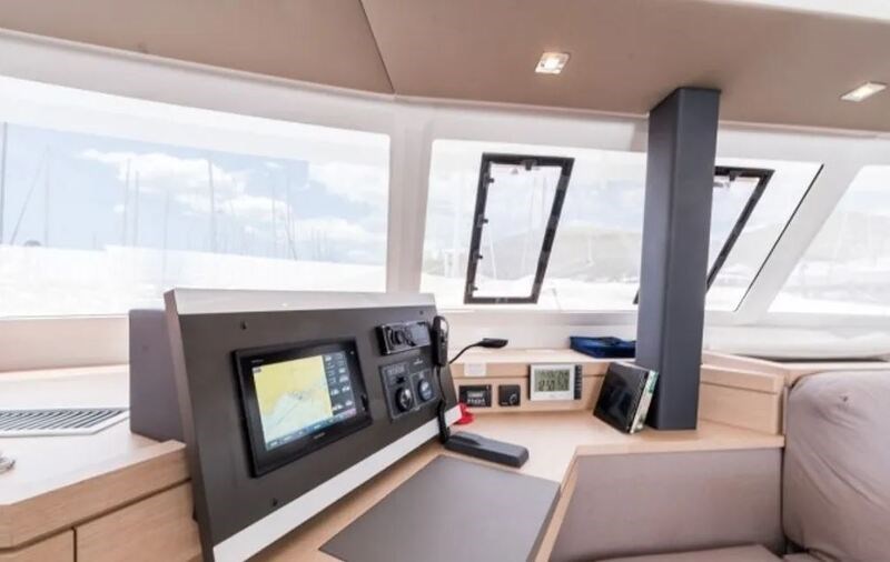 Fountaine Pajot 47