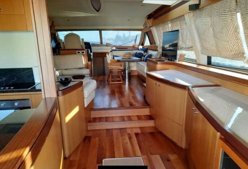 Ferretti Yachts 630