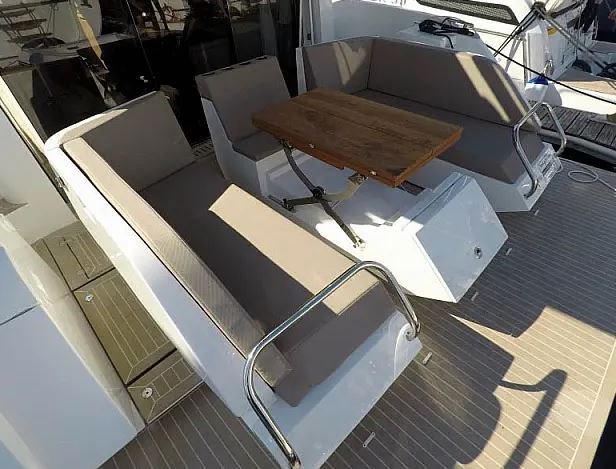 Galeon 430 Skydeck