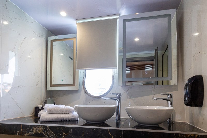 Mini cruiser Adriatic King