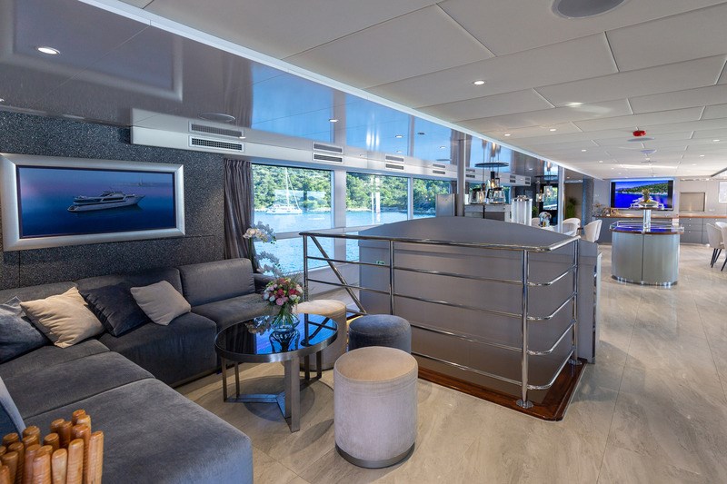 Mini cruiser Adriatic King