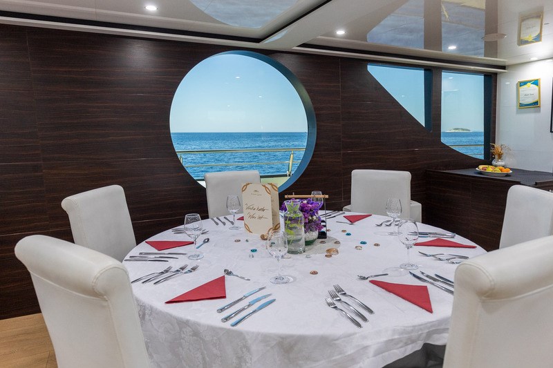 Mini cruiser Adriatic Queen