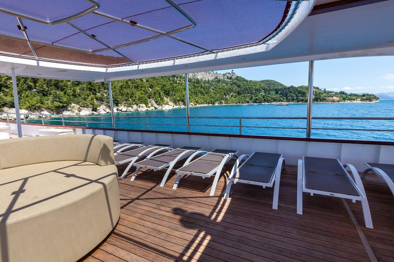 Mini cruiser Avantura