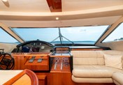 Ferretti Yacht 730