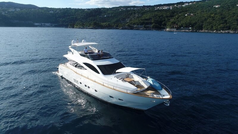M/Y Deauville 760