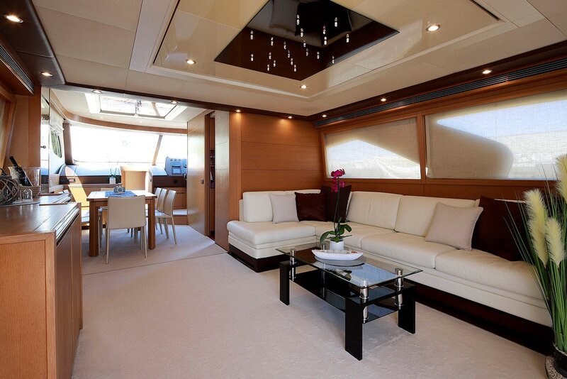 M/Y Deauville 760