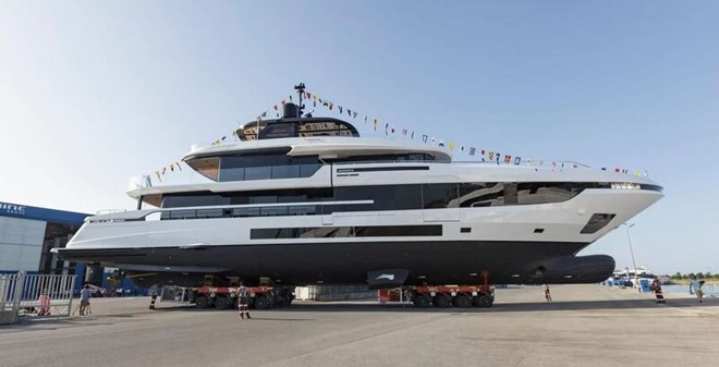 megayachts Mangusta Oceano 44