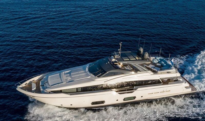 Ferretti 95