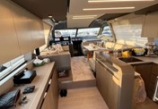 Ferretti 550