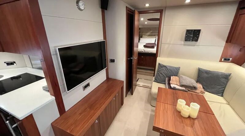 Sunseeker Predator 60