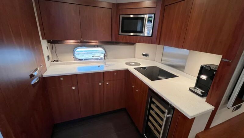 Sunseeker Predator 60