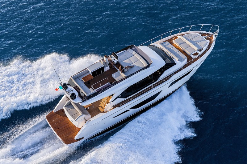 Ferretti 580