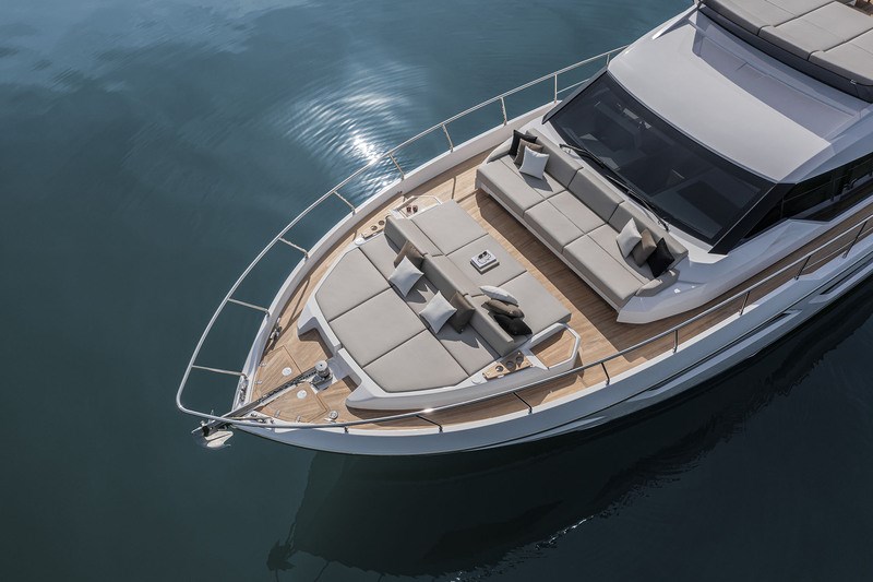 Ferretti 580