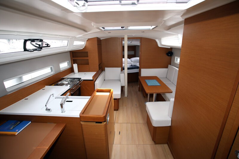 Jeanneau Sun Odyssey 410