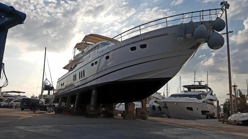 Fairline Squadron 74